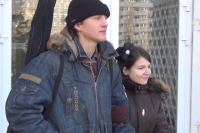 Лютик с девушкой: Устин Комаров и Дана Андреева